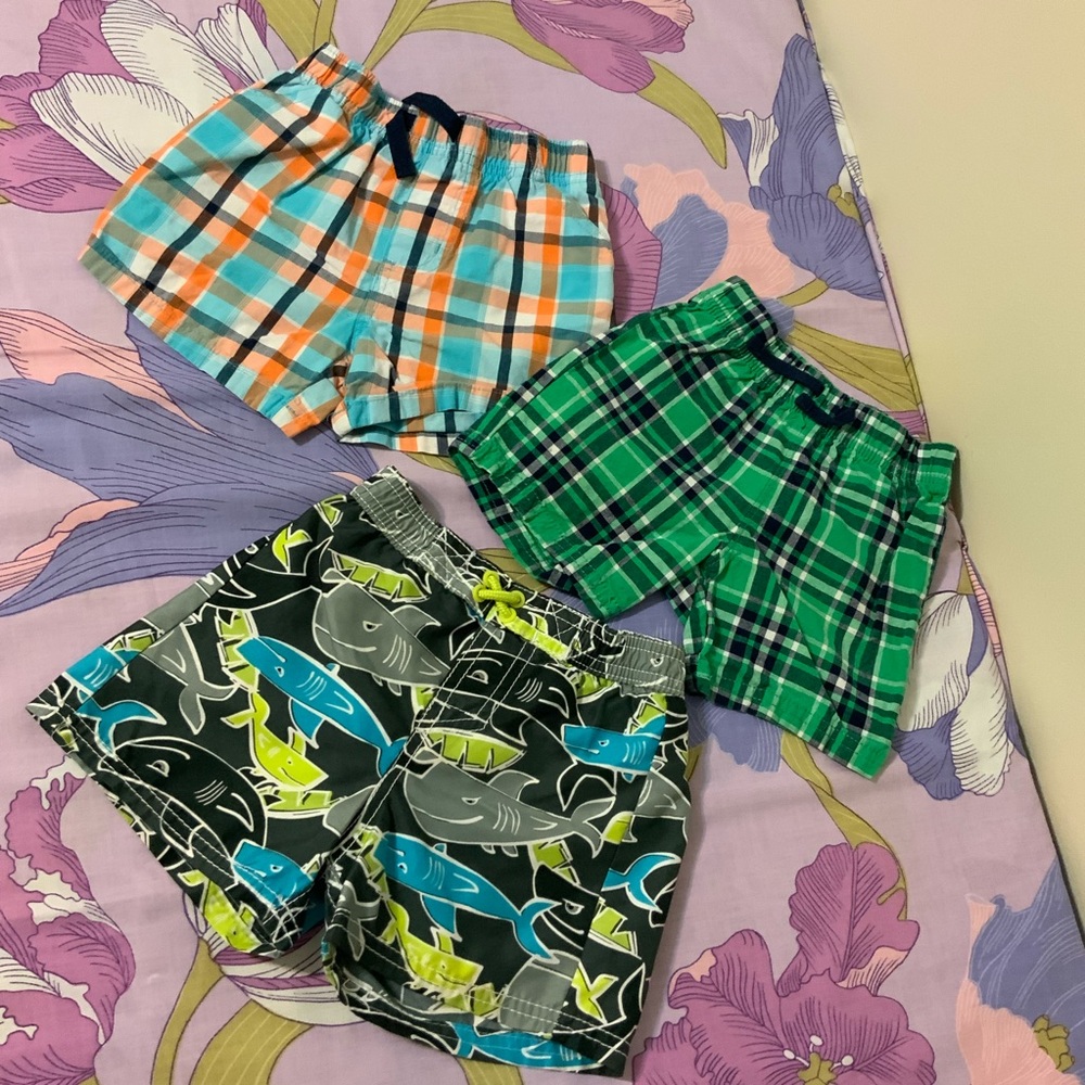 Like New  3 Pz Toddler lined Swim Trunk & casual shorts